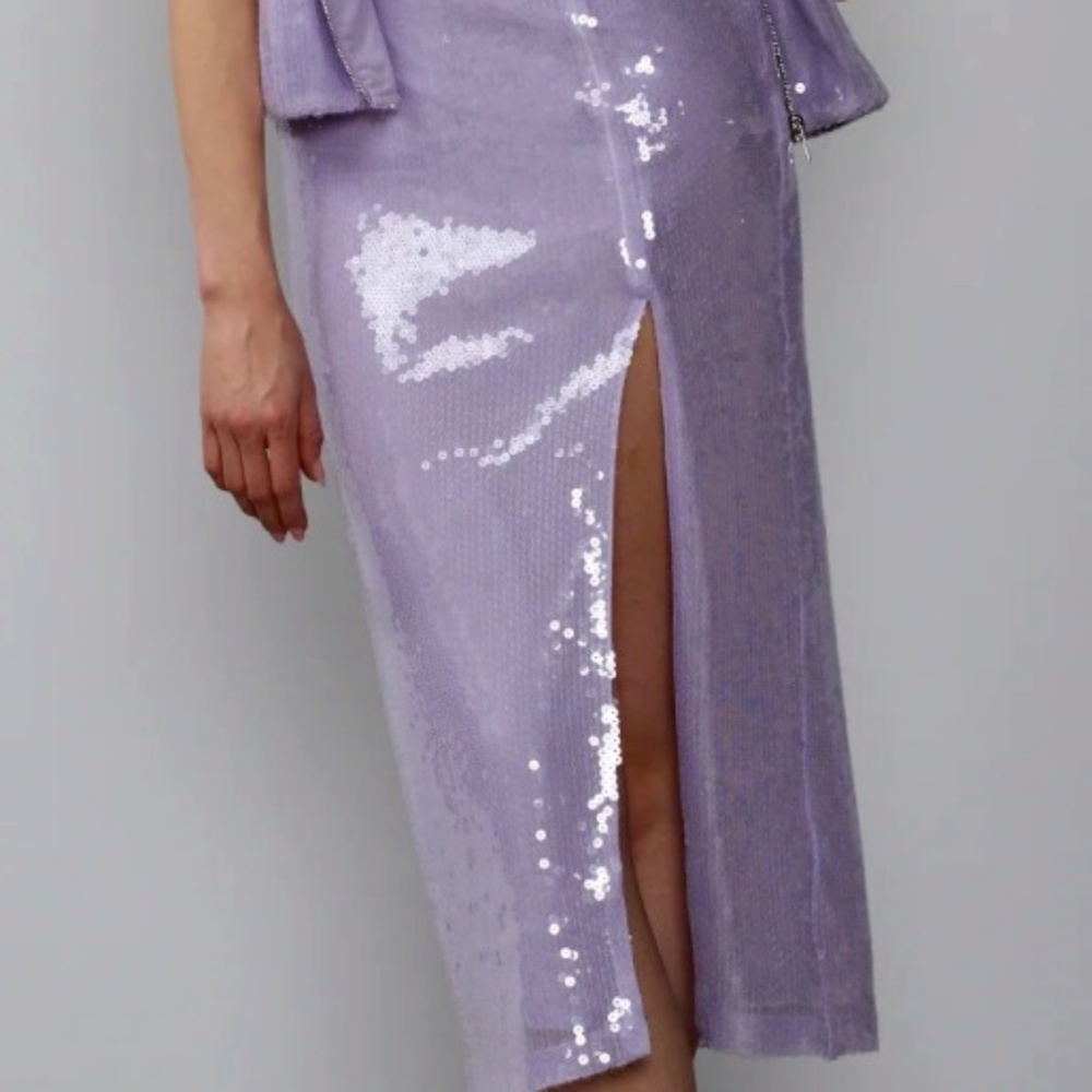 💜 High Slit Sequin Midi Skirt – Size Small – Light Purple Glam 💜